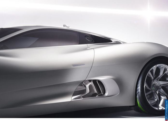 2010 Jaguar C-X75 Concept - фотография 41 из 72