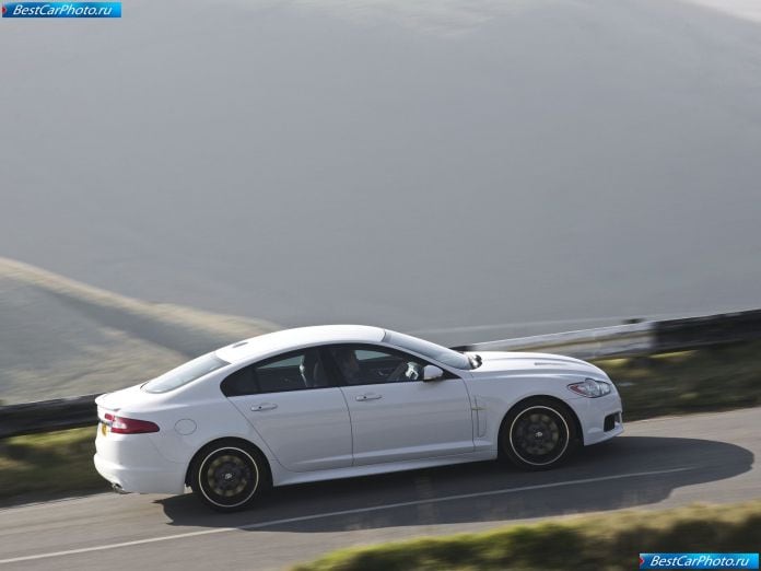 2011 Jaguar Xf Black Pack - фотография 8 из 17
