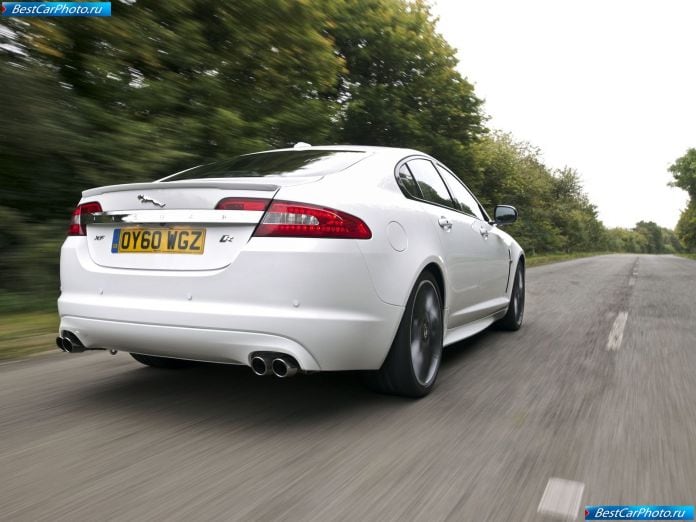 2011 Jaguar Xf Black Pack - фотография 9 из 17