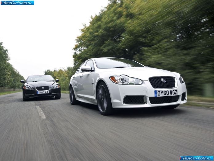 2011 Jaguar Xf Black Pack - фотография 12 из 17