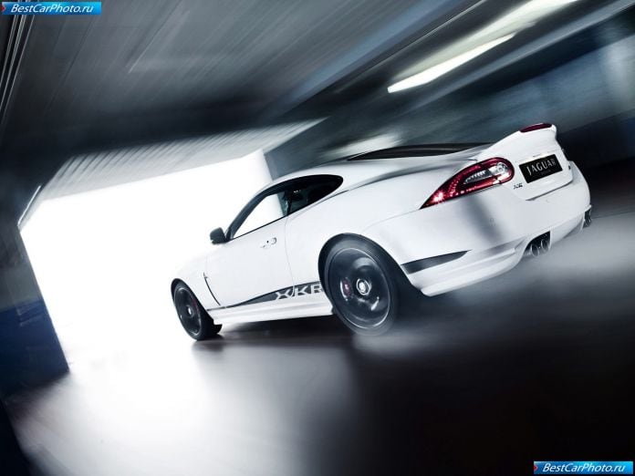 2011 Jaguar Xkr - фотография 20 из 34