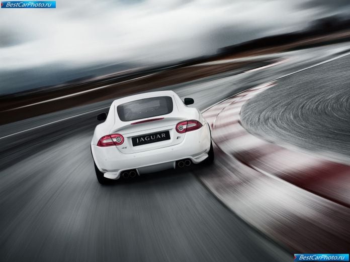2011 Jaguar Xkr - фотография 27 из 34
