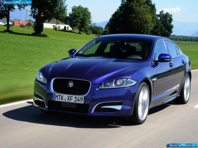 2012 Jaguar Xf - фотография 2 из 61