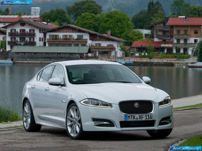 2012 Jaguar Xf - фотография 11 из 61