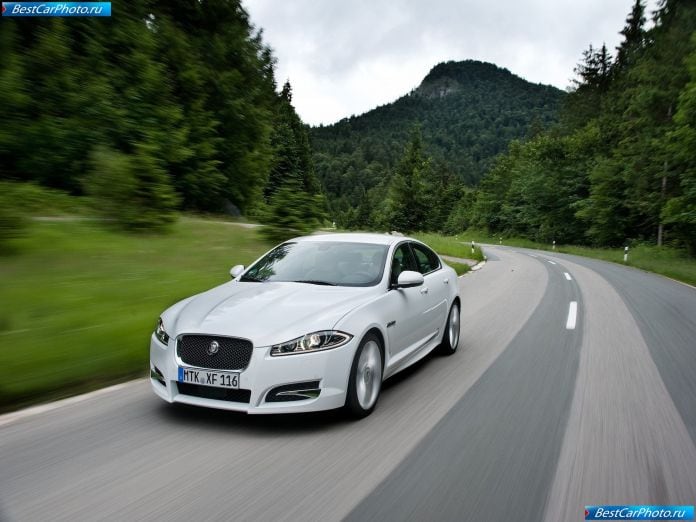 2012 Jaguar Xf - фотография 12 из 61