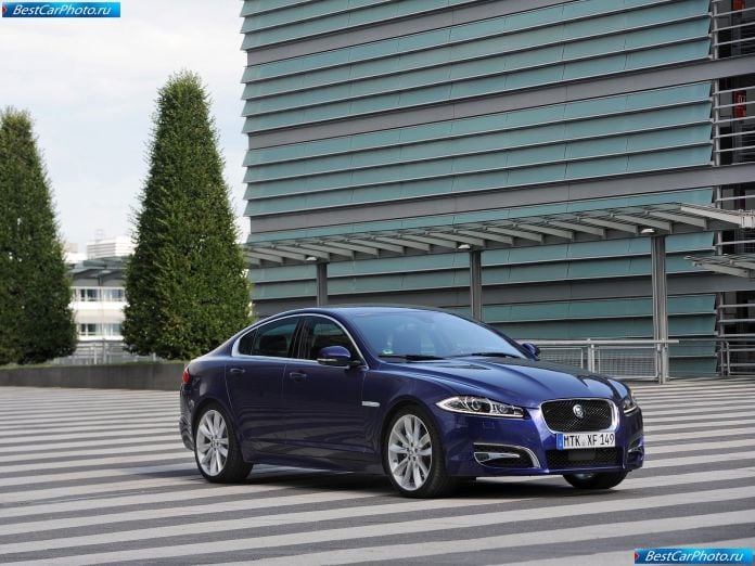 2012 Jaguar Xf - фотография 18 из 61