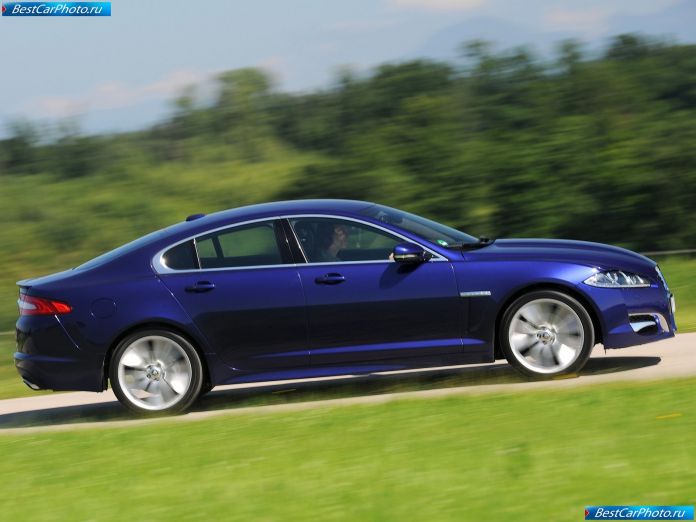 2012 Jaguar Xf - фотография 27 из 61