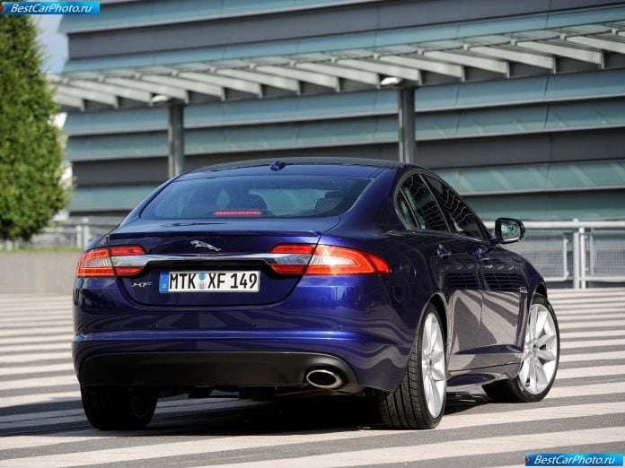 2012 Jaguar Xf - фотография 29 из 61