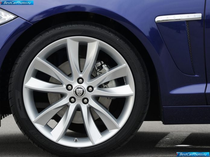 2012 Jaguar Xf - фотография 57 из 61