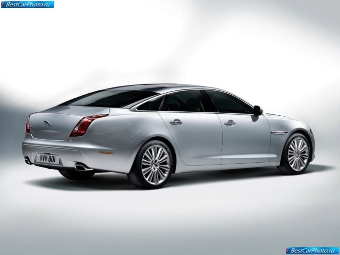2012 Jaguar Xj - фотография 8 из 12