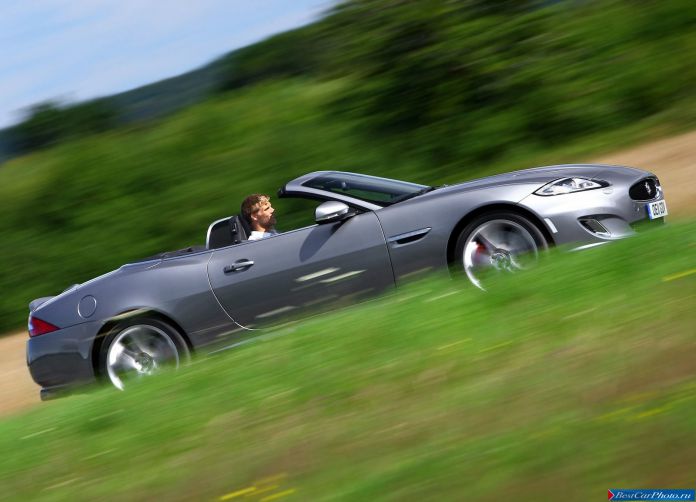 2013 Jaguar XKR Convertible - фотография 15 из 41
