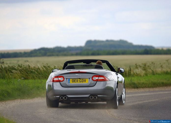 2013 Jaguar XKR Convertible - фотография 24 из 41