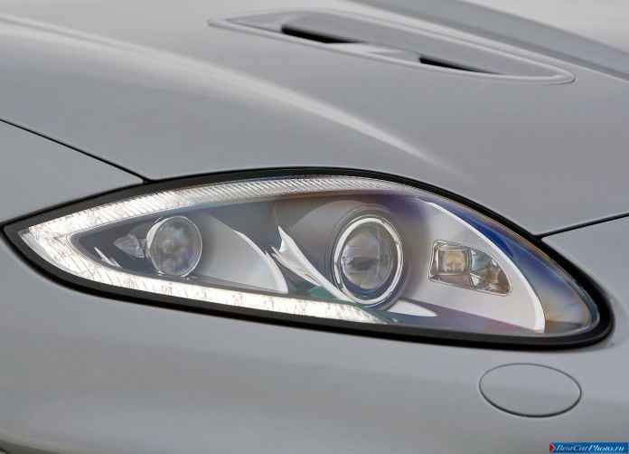 2013 Jaguar XKR Convertible - фотография 33 из 41