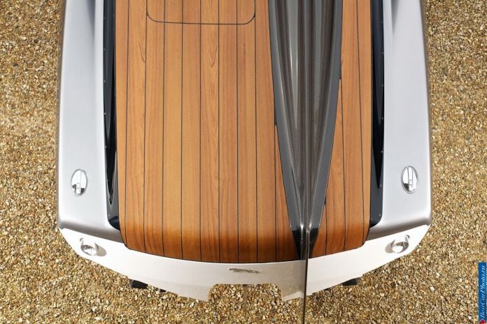2012 Jaguar SpeedBoat Concept - фотография 4 из 7