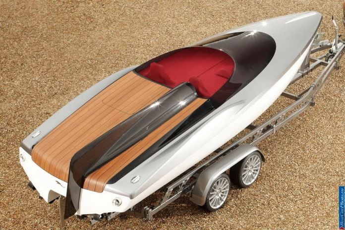 2012 Jaguar SpeedBoat Concept - фотография 7 из 7