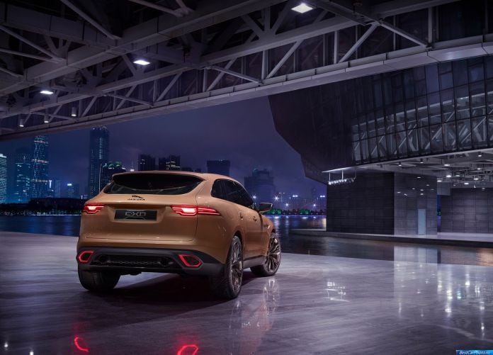 2013 Jaguar C-X17 5-Seater Concept - фотография 9 из 26