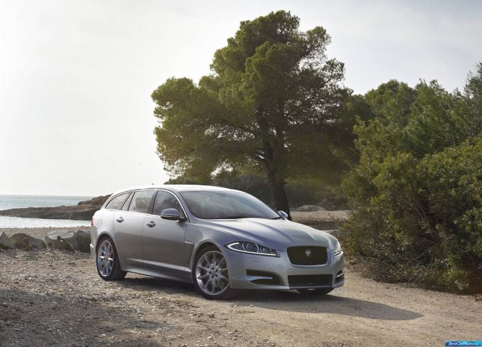 2013 Jaguar XF Sportbrake - фотография 2 из 44