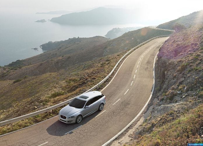 2013 Jaguar XF Sportbrake - фотография 7 из 44