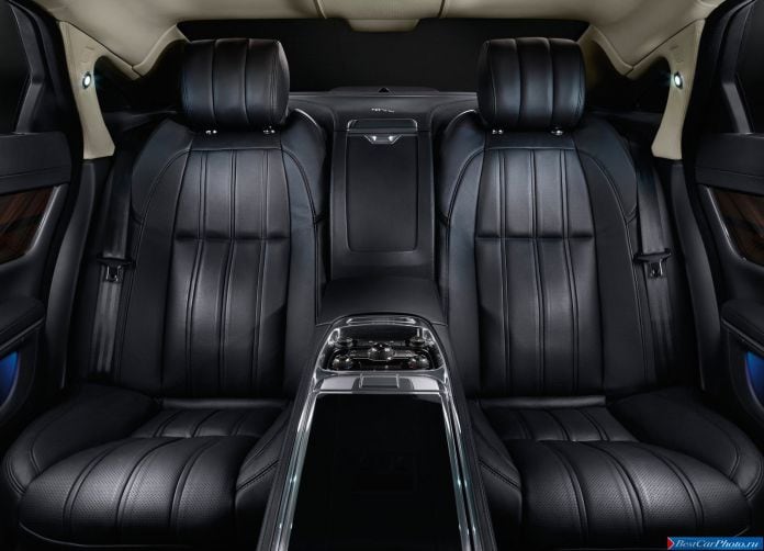 2013 Jaguar XJ Ultimate - фотография 24 из 31