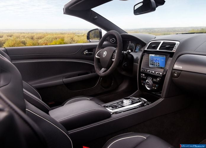 2013 Jaguar XKR-S Convertible - фотография 3 из 22