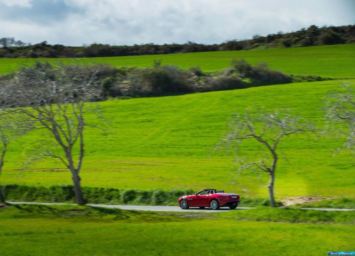 2014 Jaguar F-type V6 S - фотография 84 из 160