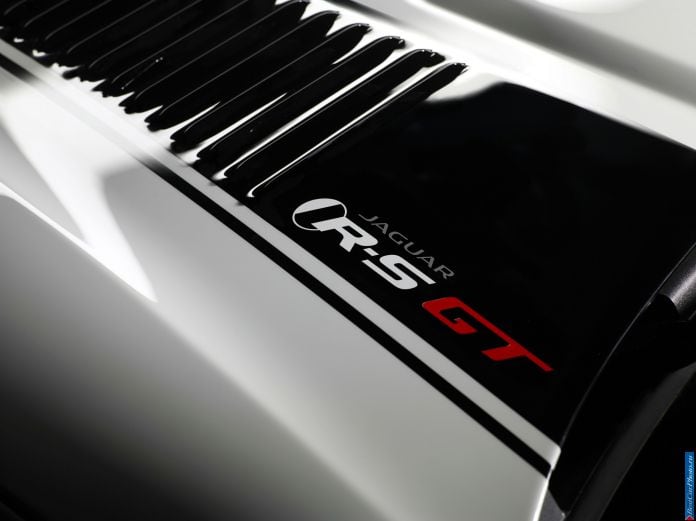 2014 Jaguar XKR-S GT - фотография 16 из 20