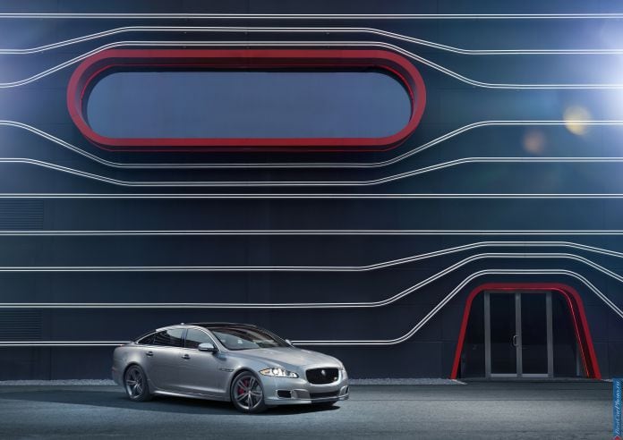 2014 Jaguar XJR - фотография 5 из 27