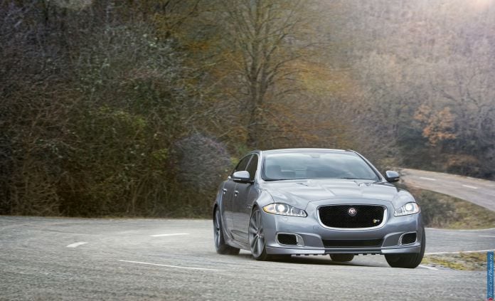 2014 Jaguar XJR - фотография 10 из 27