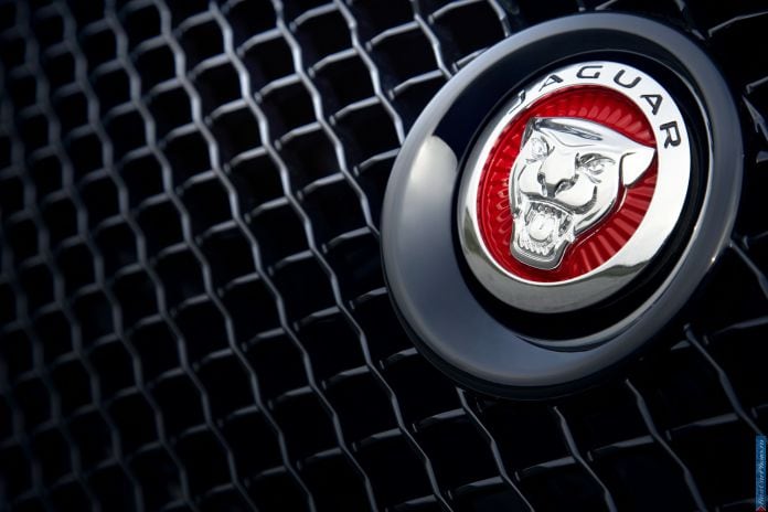 2014 Jaguar XJR - фотография 22 из 27