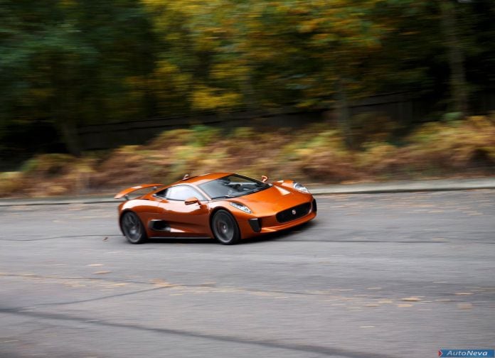 2015 Jaguar CX75 Bond Concept - фотография 11 из 29