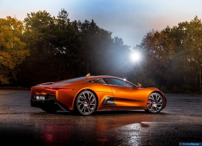 2015 Jaguar CX75 Bond Concept - фотография 16 из 29