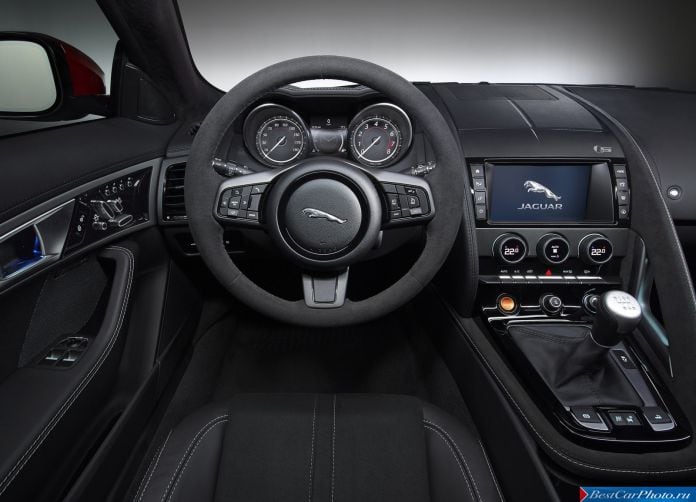 2016 Jaguar F-Type - фотография 44 из 80