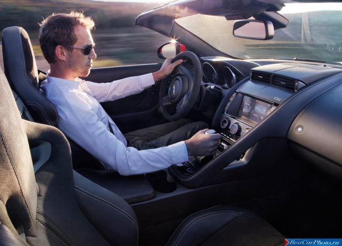 2016 Jaguar F-Type - фотография 45 из 80