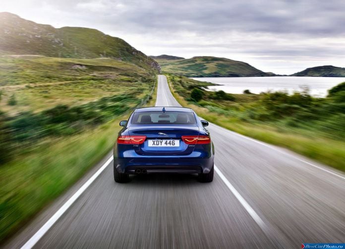 2016 Jaguar XE - фотография 12 из 70