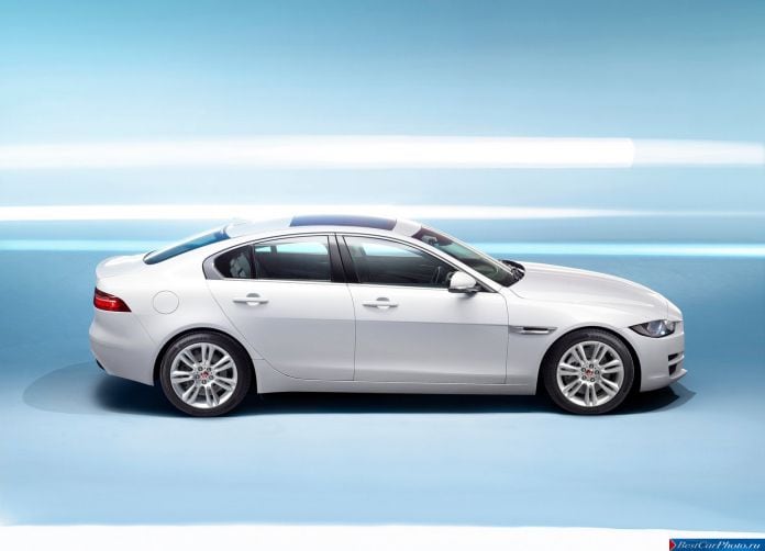 2016 Jaguar XE - фотография 18 из 70