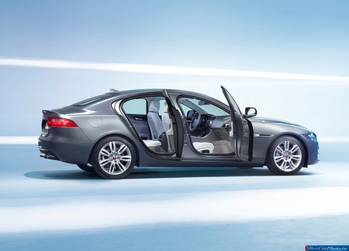 2016 Jaguar XE - фотография 19 из 70