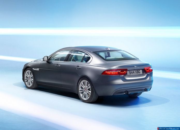 2016 Jaguar XE - фотография 20 из 70