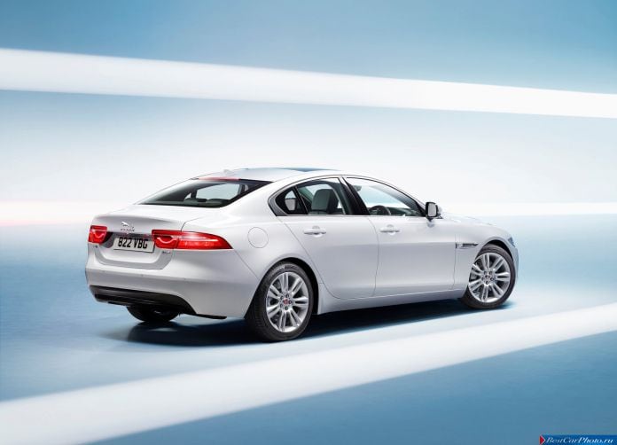 2016 Jaguar XE - фотография 21 из 70