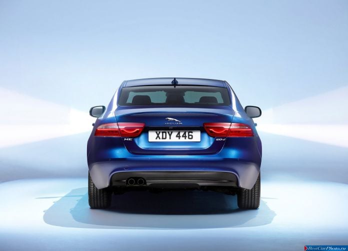 2016 Jaguar XE - фотография 25 из 70