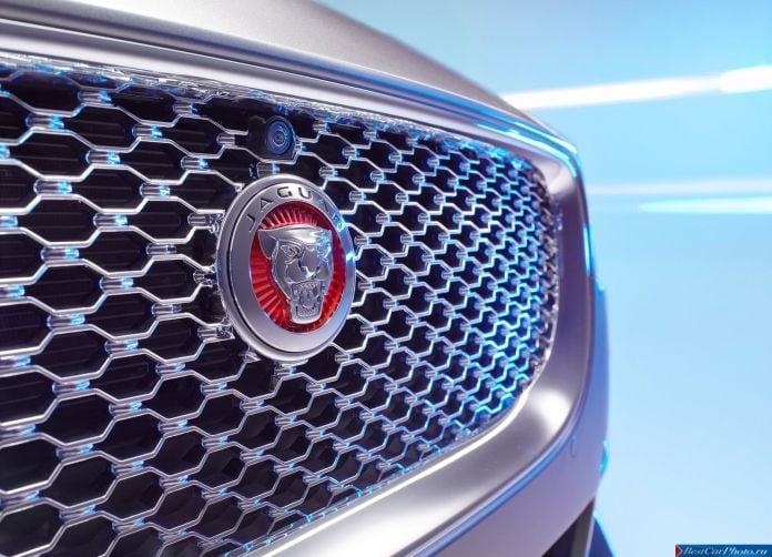 2016 Jaguar XE - фотография 67 из 70