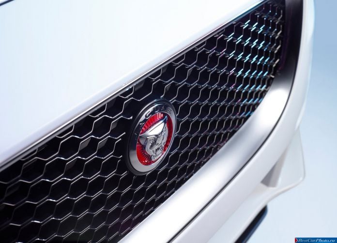 2016 Jaguar XE - фотография 68 из 70