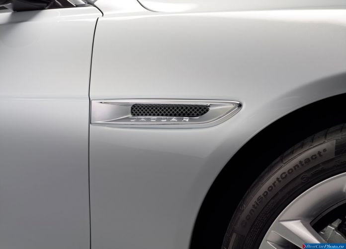 2016 Jaguar XE - фотография 70 из 70