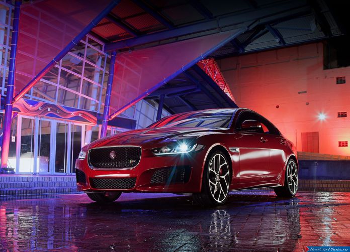2016 Jaguar XE-S - фотография 1 из 38