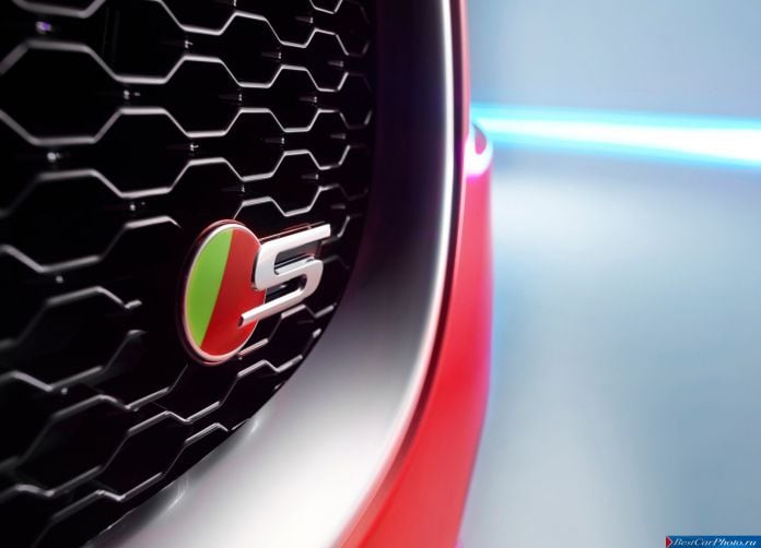 2016 Jaguar XE-S - фотография 25 из 38