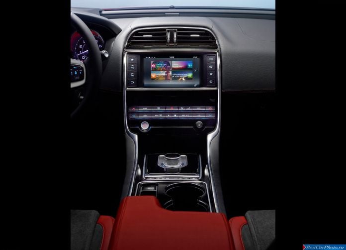 2016 Jaguar XE-S - фотография 27 из 38