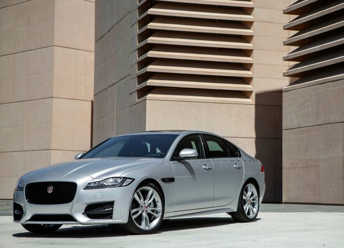2016 Jaguar XF - фотография 2 из 232