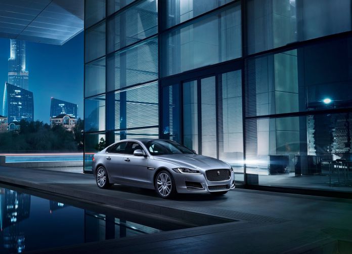 2016 Jaguar XF - фотография 5 из 232