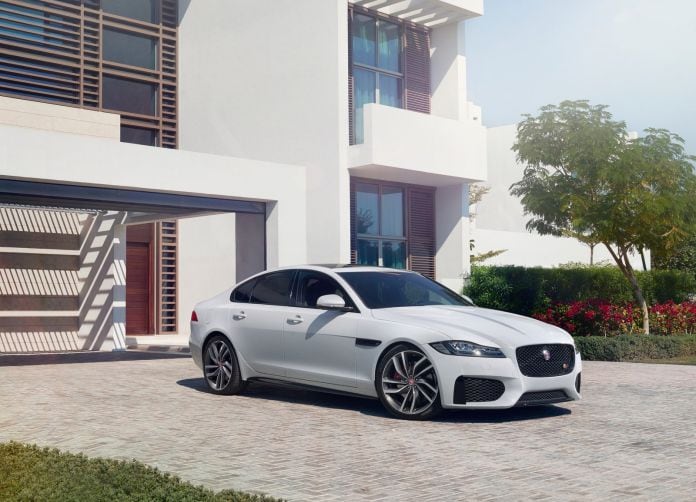 2016 Jaguar XF - фотография 9 из 232