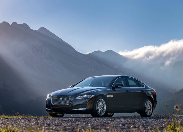 2016 Jaguar XF - фотография 11 из 232