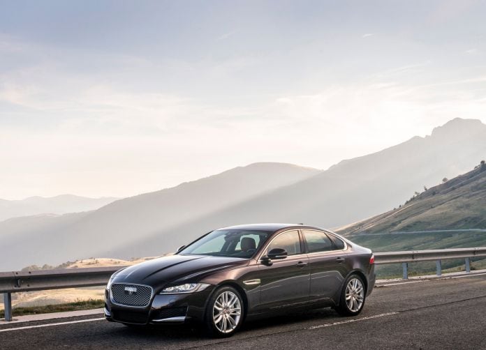 2016 Jaguar XF - фотография 12 из 232